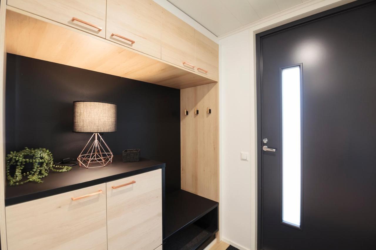 Apartment Tuomenkartano B1 Iso Huoneisto Saunalla 卡拉约基 外观 照片